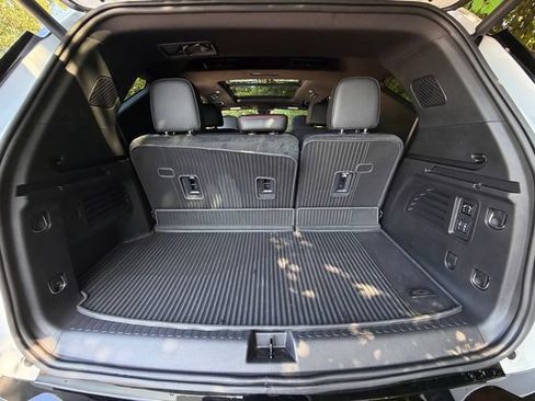 Used 2024 Chevrolet Traverse RS w/ LPO, Floor Liner Package AWD/4WD image 40