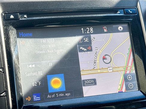 Used 2016 Toyota Camry SE image 14