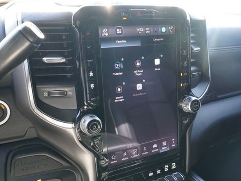 New 2026 RAM 3500 Laramie AWD/4WD image 24