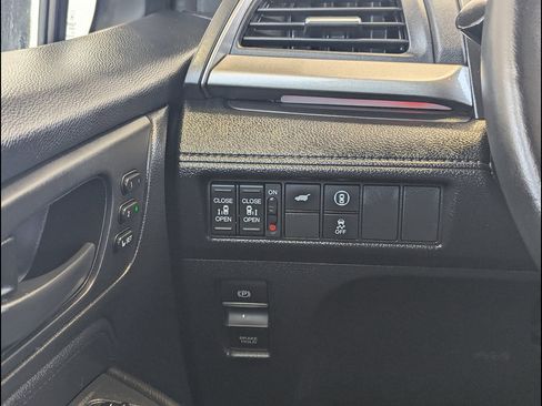 Used 2024 Honda Odyssey Sport image 30
