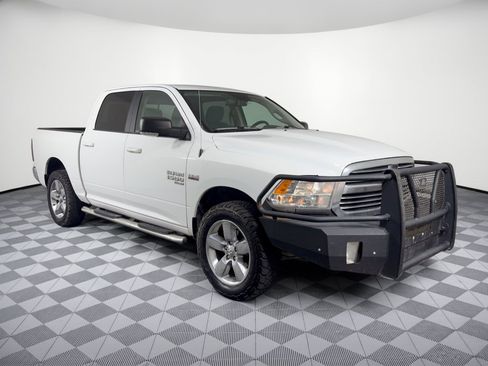 Used 2019 RAM 1500 Lone Star AWD/4WD image 7