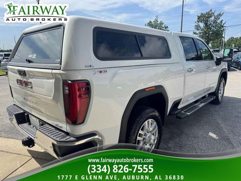 Used 2024 GMC Sierra 2500 SLT w/ SLT Premium Package AWD/4WD image 6