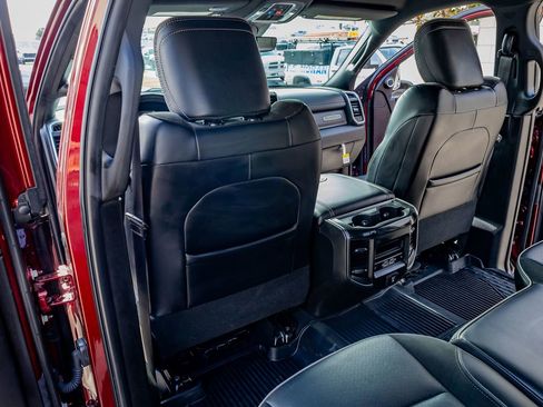 Used 2019 RAM 3500 Laramie image 34