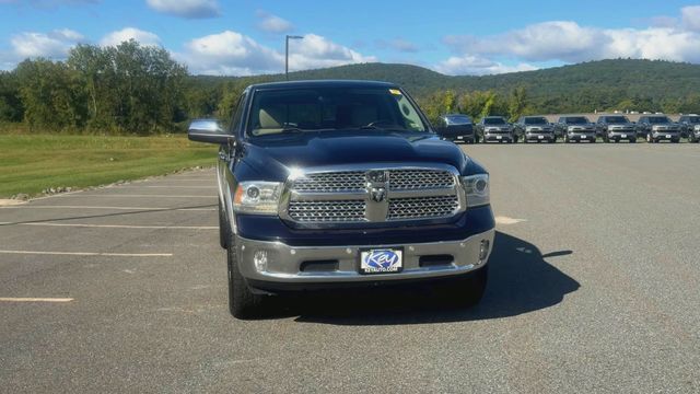 Used 2016 RAM 1500 Laramie w/ Convenience Group AWD/4WD image 4