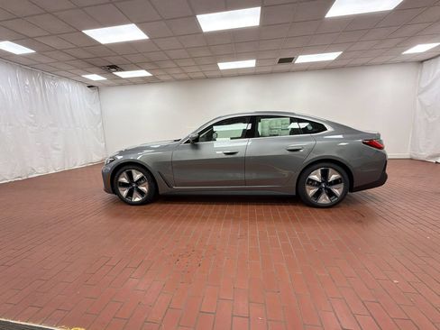 Used 2026 BMW i4 xDrive40i w/ Premium Package AWD/4WD image 2