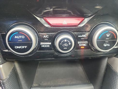 Used 2019 Subaru Forester Limited image 31