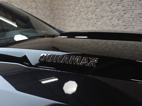 Used 2022 Chevrolet Silverado 1500 LT Trail Boss w/ Convenience Package II image 13