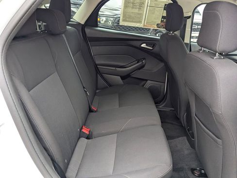 Used 2018 Ford Focus SE image 24