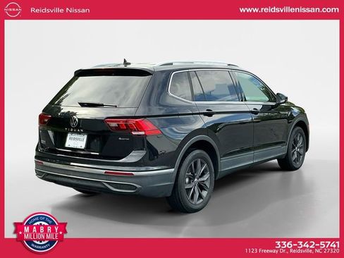 Used 2022 Volkswagen Tiguan SE image 5