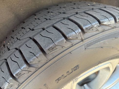 Used 2015 Jeep Grand Cherokee Limited image 12