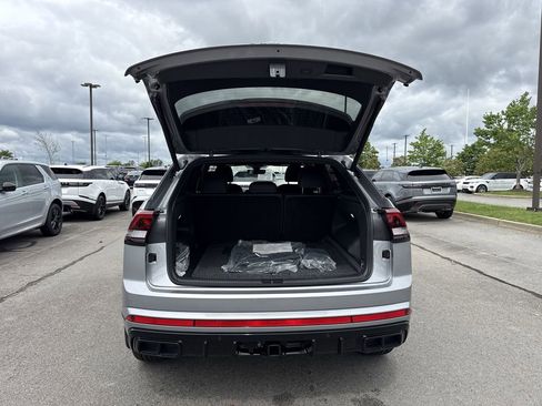 New 2025 Volkswagen Atlas Cross Sport SEL R-Line image 15