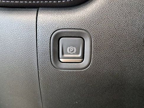 Used 2020 Chevrolet Silverado 1500 RST w/ All-Star Edition image 13