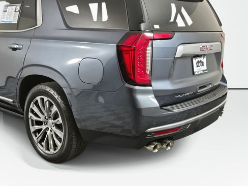 Used 2021 GMC Yukon Denali w/ Denali Ultimate Package AWD/4WD image 14
