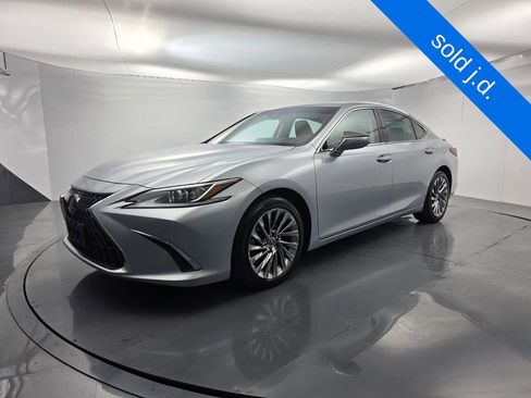 Used 2025 Lexus ES 300h w/ Technology Package FWD image 8