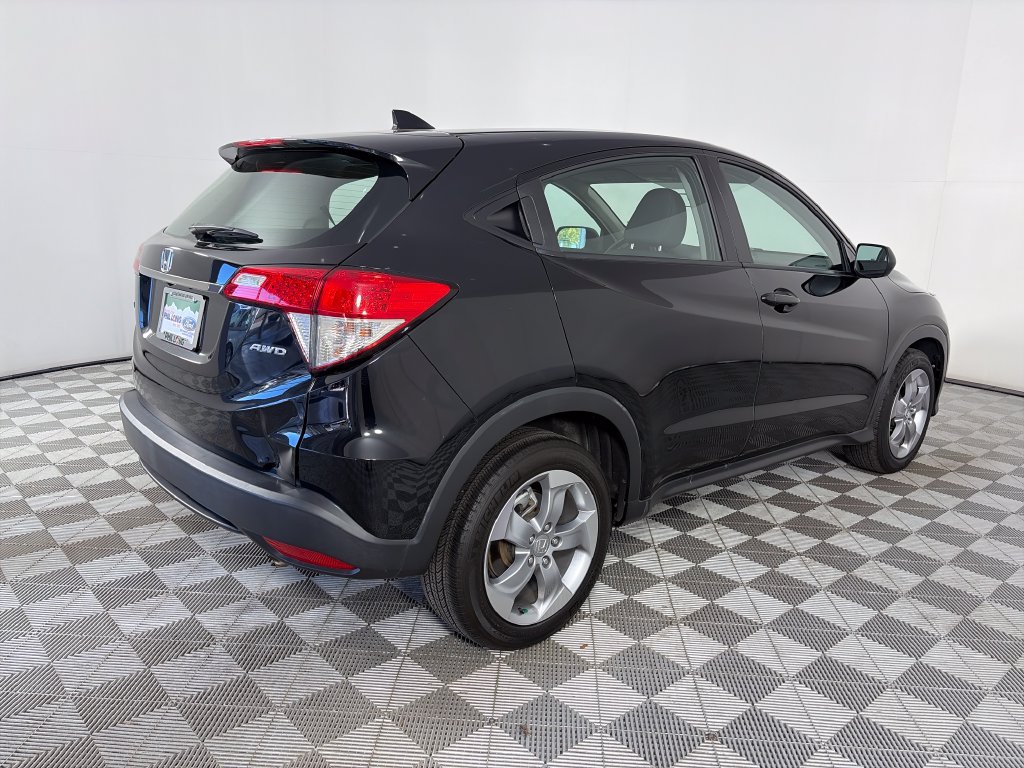 Used 2021 Honda HR-V LX image 7