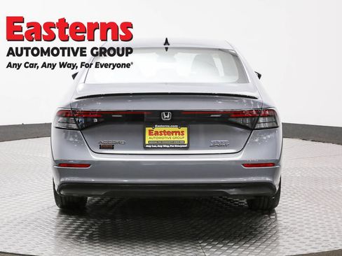 Used 2023 Honda Accord Sport image 6