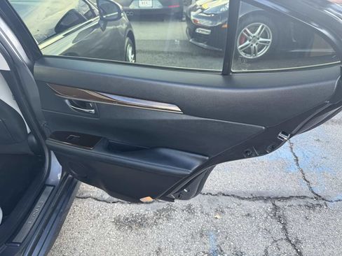 Used 2015 Lexus ES 350 w/ Luxury Package image 20