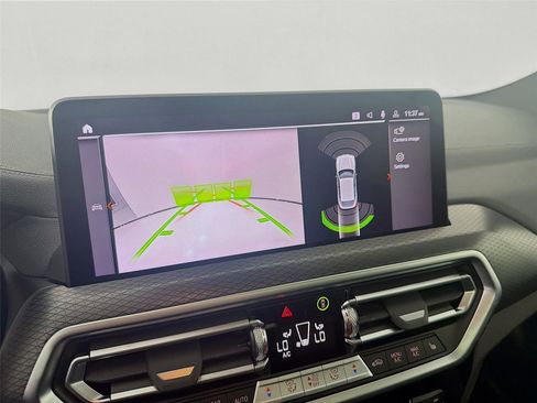 Used 2023 BMW X4 M40i w/ Premium Package image 15