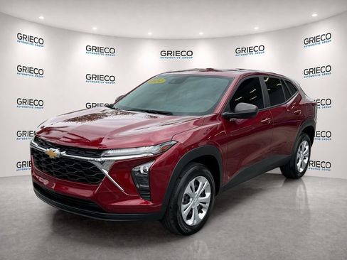 Certified 2024 Chevrolet Trax LS FWD image 3