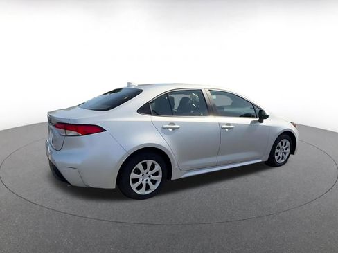 Used 2025 Toyota Corolla LE image 15