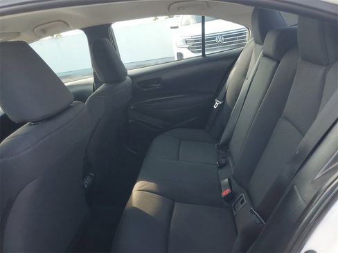 Used 2025 Toyota Corolla LE image 9