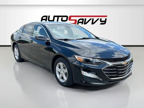 Used 2022 Chevrolet Malibu LT FWD image 1