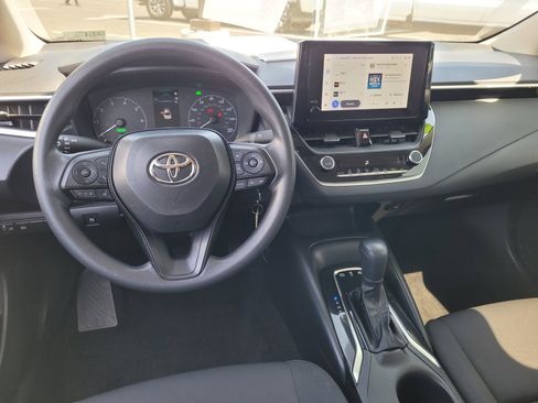 Used 2023 Toyota Corolla LE FWD image 18