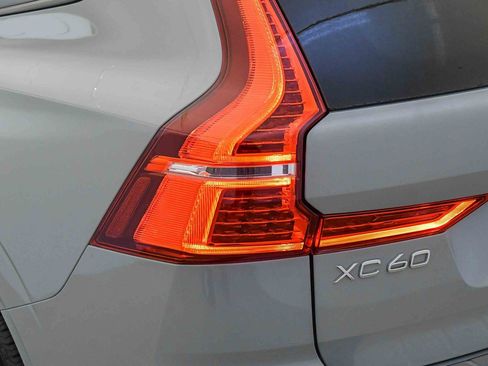 Certified 2025 Volvo XC60 B5 Plus w/ Protection Package Premier image 12