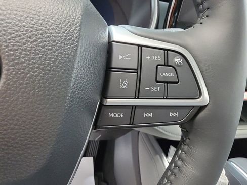 Used 2026 Toyota Highlander Limited image 29