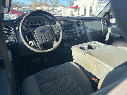 Used 2014 Ford F250 XLT w/ XLT Value Package image 9