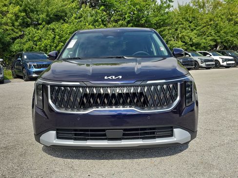 New 2026 Kia Carnival image 3