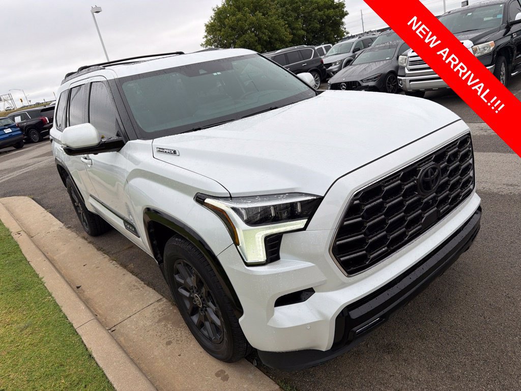 Used 2024 Toyota Sequoia Platinum AWD/4WD image 3