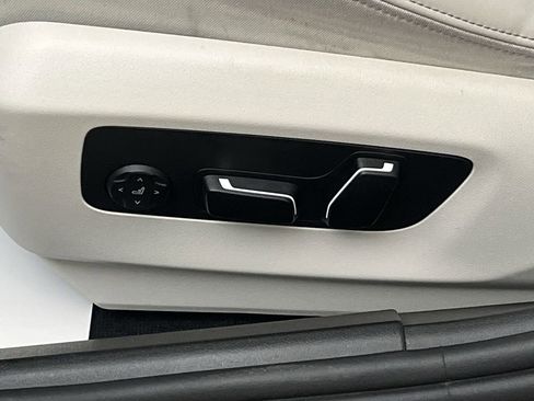 Certified 2024 BMW 530i xDrive 530i xDrive w/ Premium Package image 12