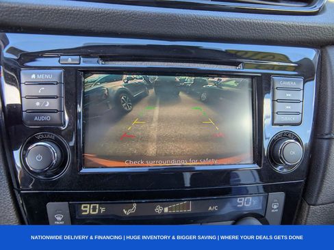 Used 2019 Nissan Rogue SV image 26