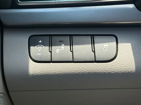 Used 2018 Hyundai Elantra SEL FWD image 26