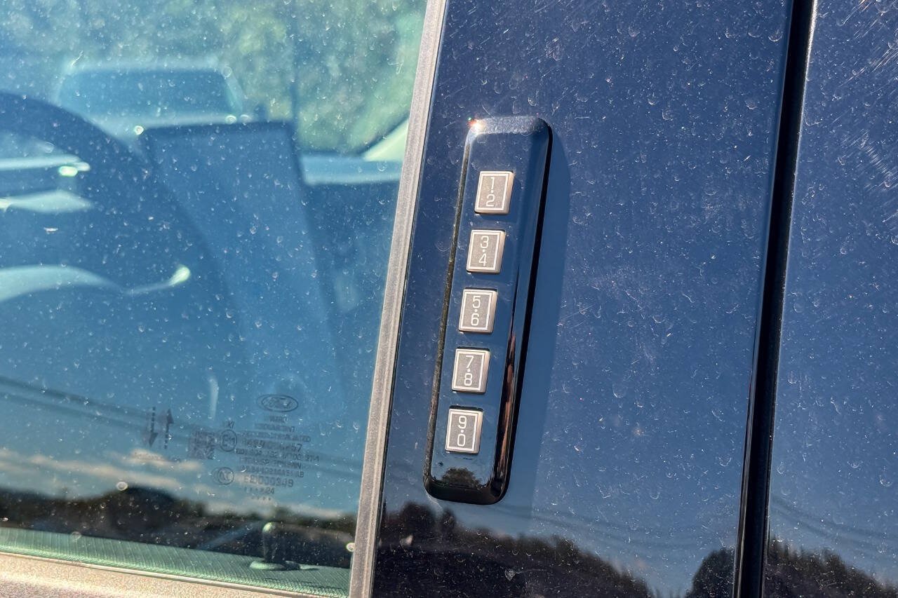Used 2024 Ford F150 Lightning Flash AWD/4WD image 22