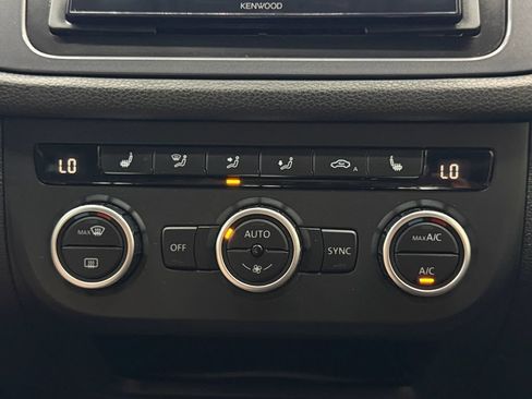 Used 2013 Volkswagen Tiguan S AWD/4WD image 29