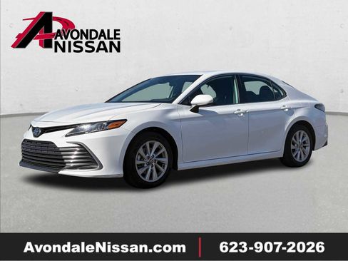 Used 2024 Toyota Camry LE image 1