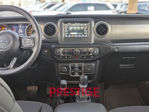 Used 2023 Jeep Gladiator Sport image 22
