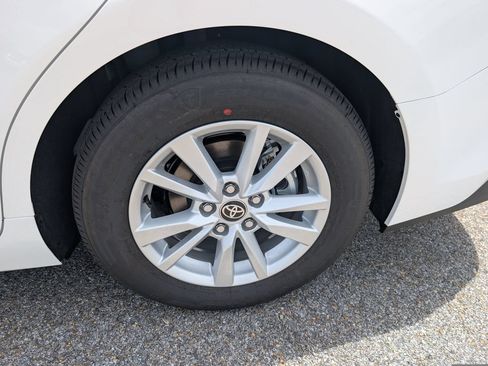 New 2026 Toyota Camry LE FWD image 28