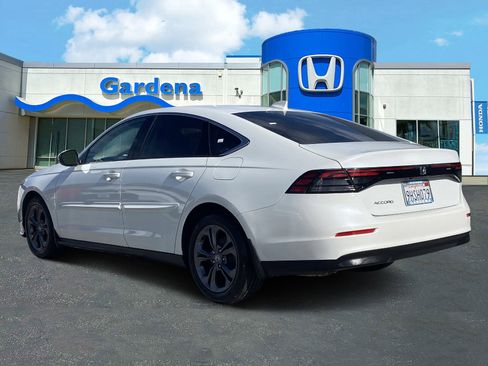 Used 2023 Honda Accord EX image 4