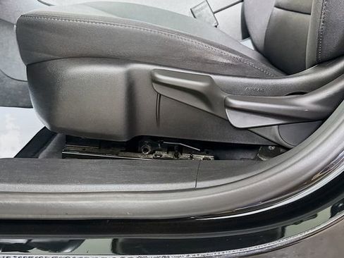 Used 2021 Chevrolet Malibu LS FWD image 20