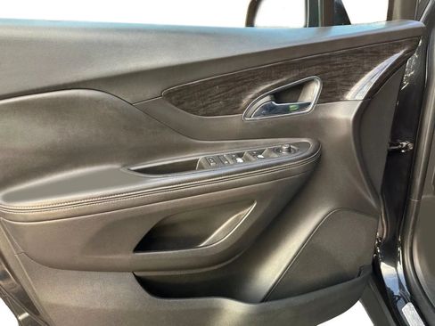 Used 2015 Buick Encore Leather FWD image 10