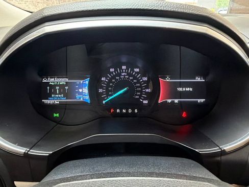 Used 2018 Ford Edge Titanium FWD image 25