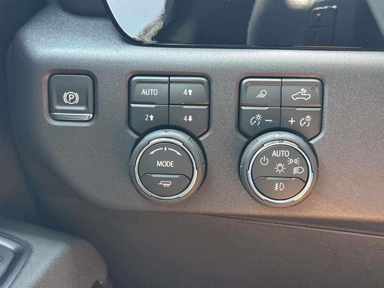 New 2026 Chevrolet Silverado 1500 RST w/ RST All Star Premium Package AWD/4WD image 13