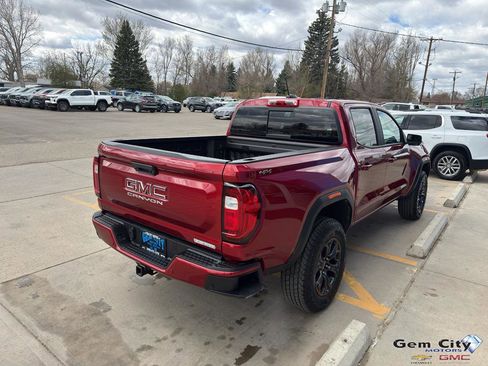 Used 2025 GMC Canyon Elevation w/ Convenience Package AWD/4WD image 5