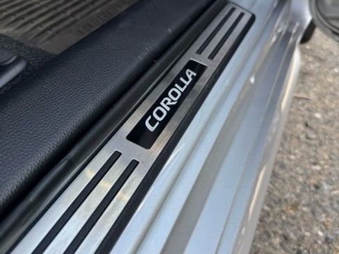 Used 2025 Toyota Corolla LE image 9