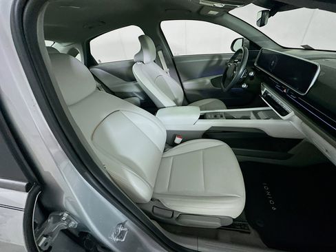 Used 2024 Hyundai Ioniq 6 SEL image 31