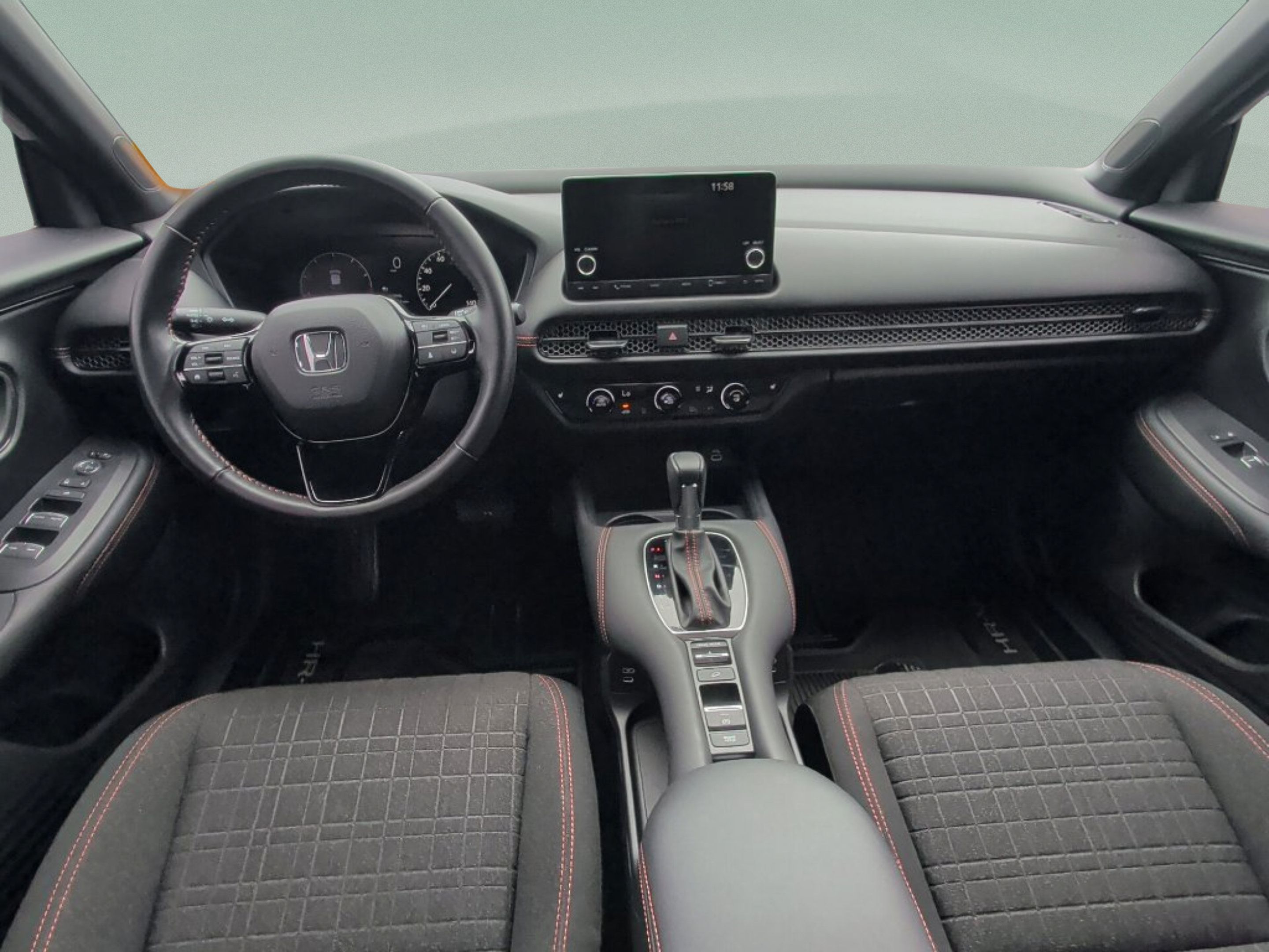 Used 2025 Honda HR-V Sport image 33