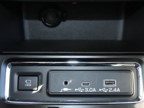 Used 2025 Subaru Ascent Bronze Edition w/ Onyx Package image 21